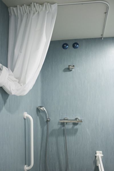 Cost of Senior Shower Installation in Bentonville