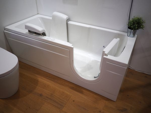 Cost of Walk In Tub Installation in Bentonville