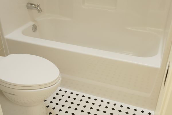 Cost of Fiberglass Tub Replacement in Bentonville